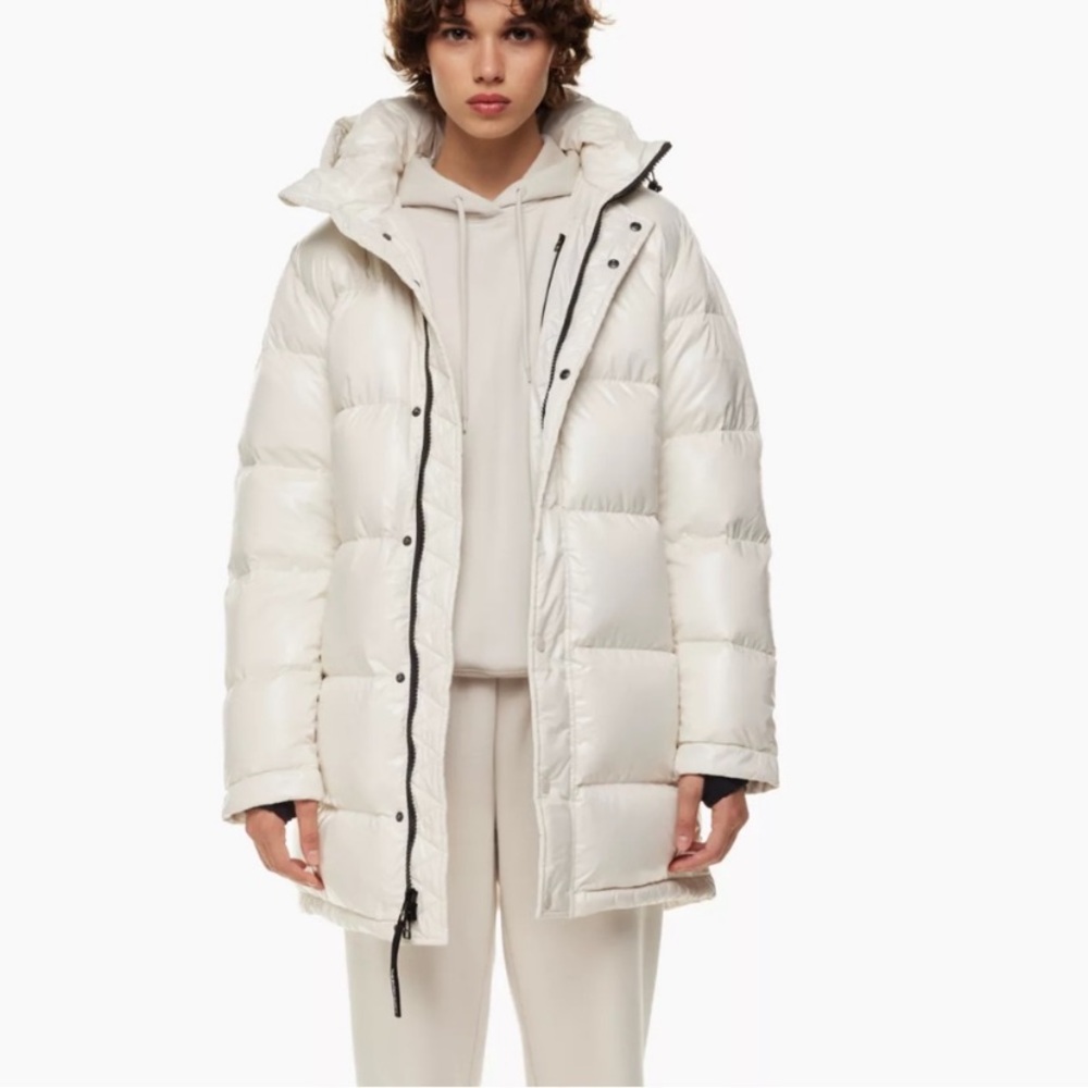 Aritzia Super Puff Down Coat MID